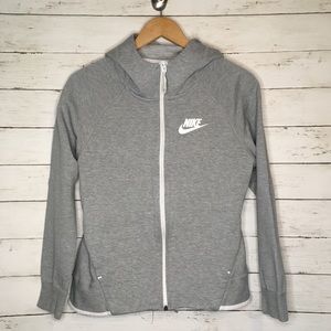 Nike fitted hoodie